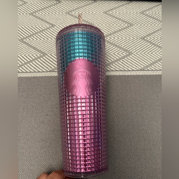 Starbucks cup/tumbler. - Picture 2 of 3